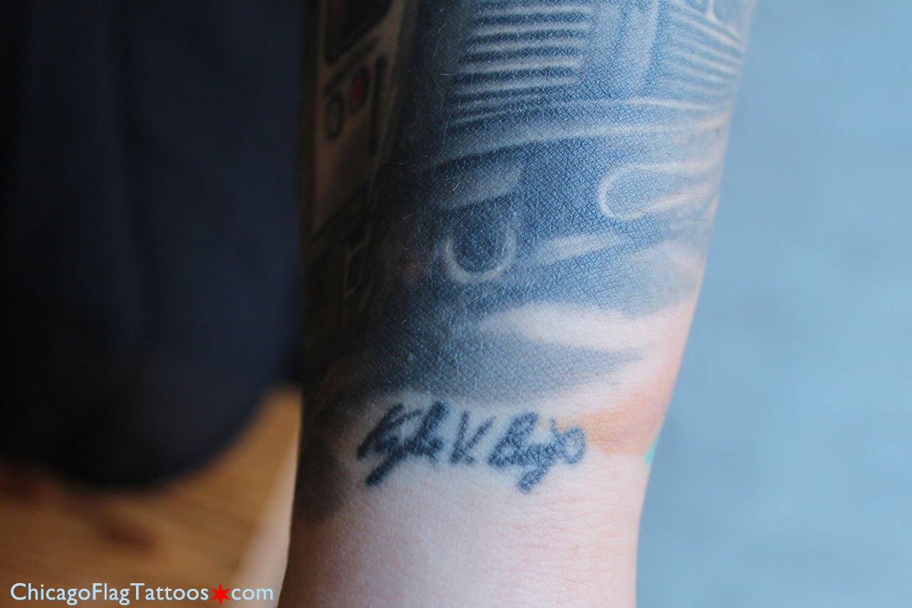 http://chicagoflagtattoos.com/img/kayla-tattoo-signature.jpg